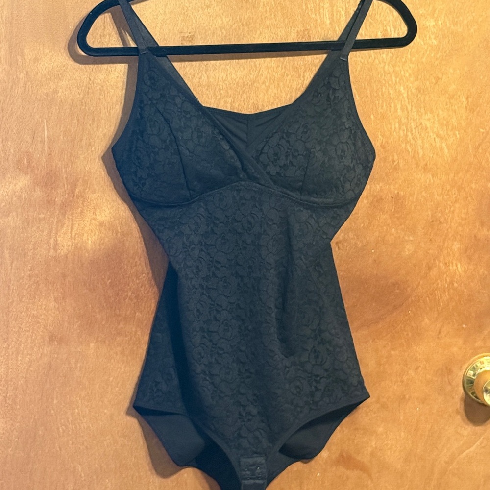 Black Shapewear Lace Bodysuit -L